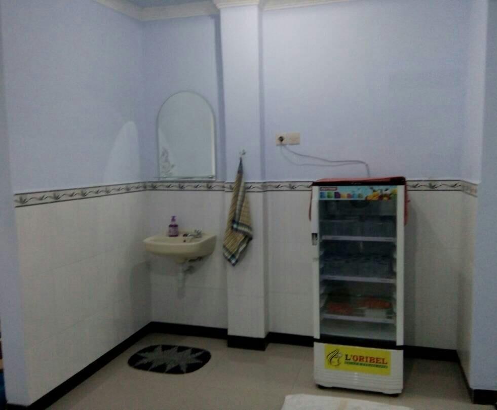 Rembulan Guest House Jombang Экстерьер фото